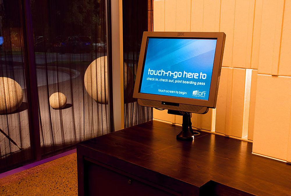 Aloft Denver Airport At Gateway Park Aurora Bagian luar foto