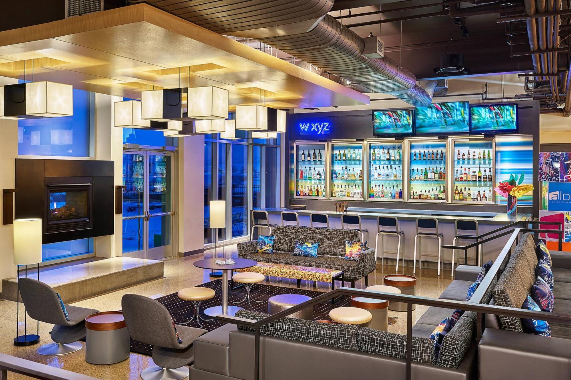 Aloft Denver Airport At Gateway Park Aurora Bagian luar foto