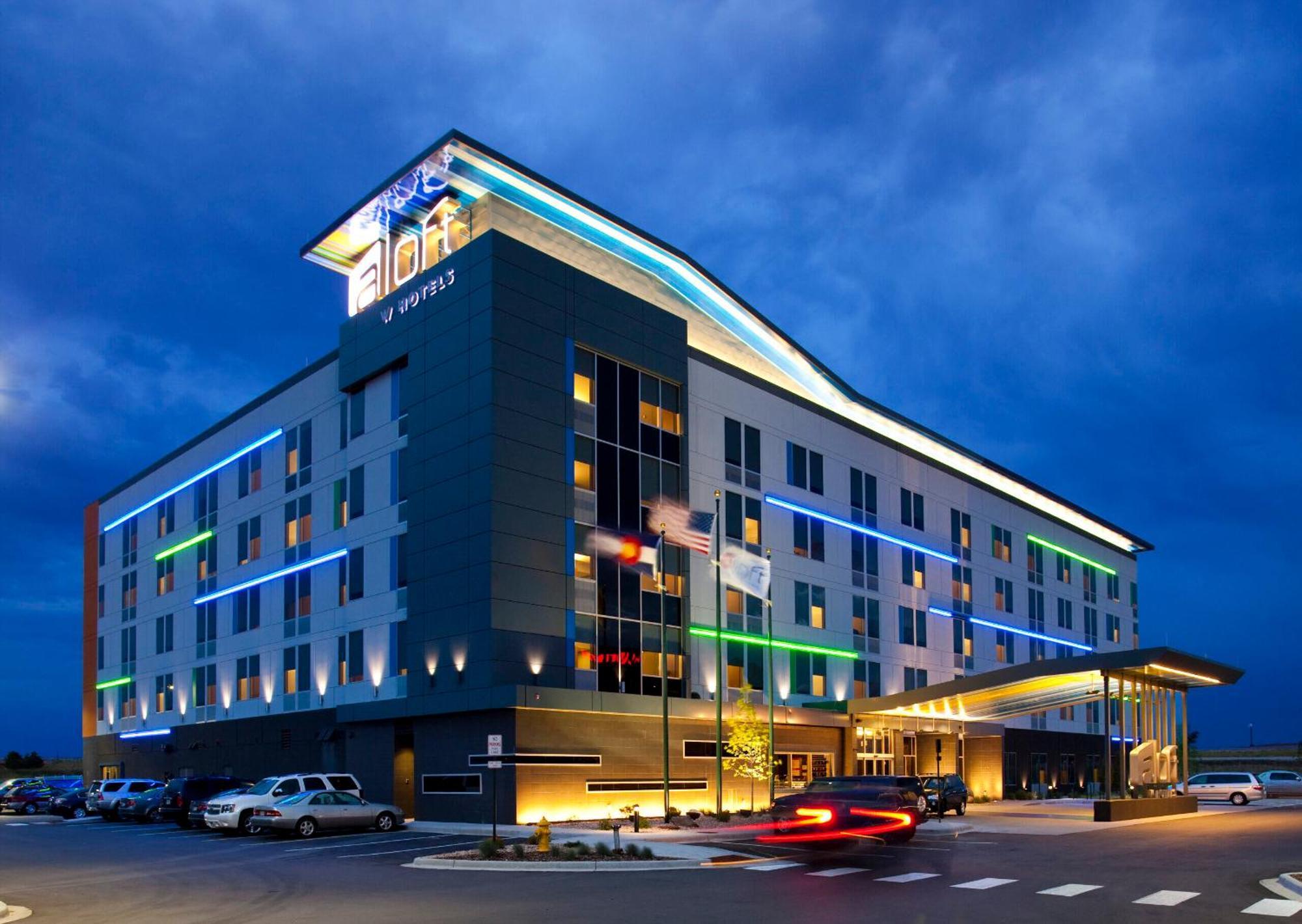 Aloft Denver Airport At Gateway Park Aurora Bagian luar foto