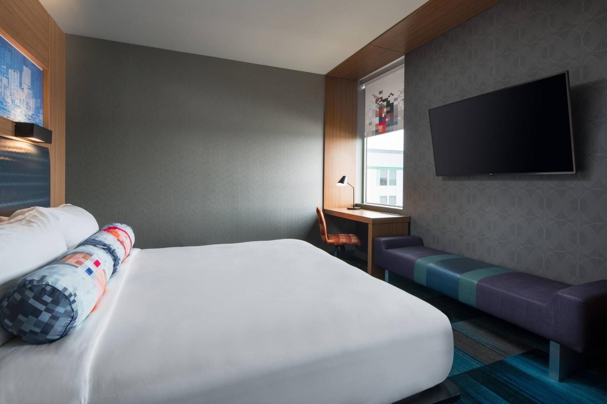 Aloft Denver Airport At Gateway Park Aurora Bagian luar foto