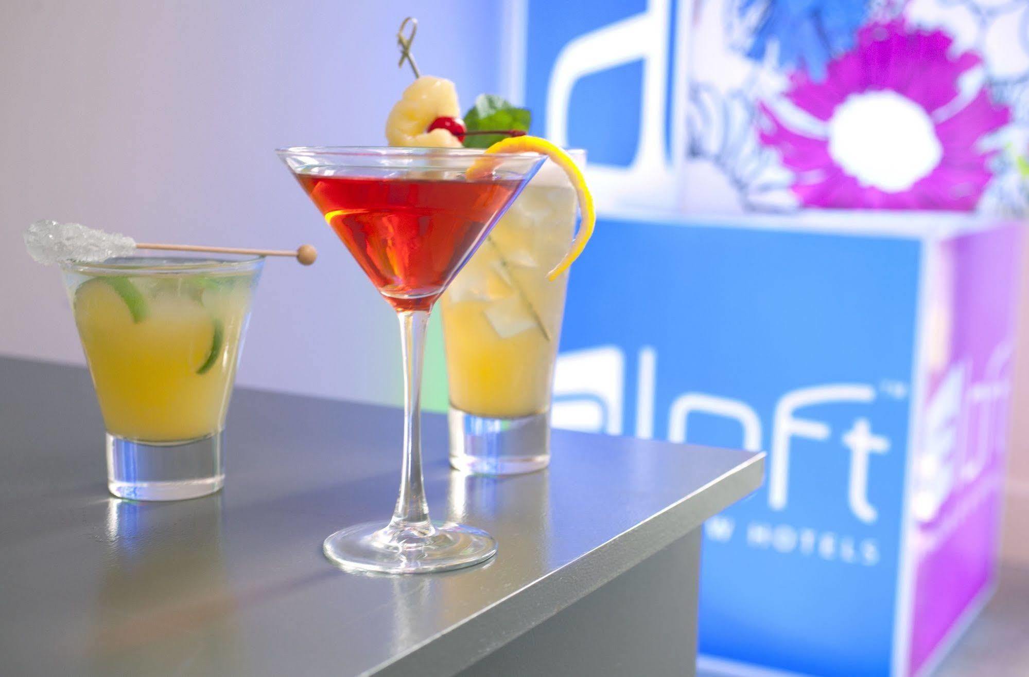 Aloft Denver Airport At Gateway Park Aurora Bagian luar foto